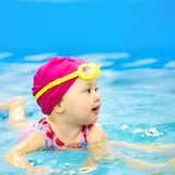 ベビースイミングは意味ない？本当の効果と後悔しない選び方を解説